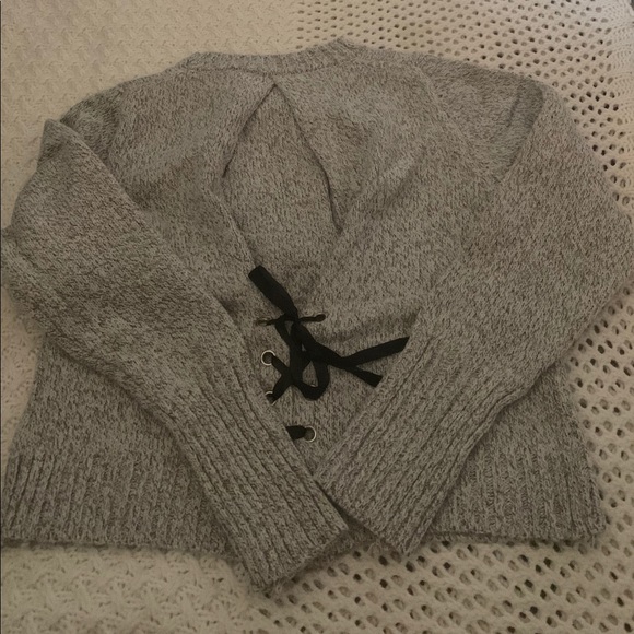 New Light grey crop sweater - Picture 2 of 5